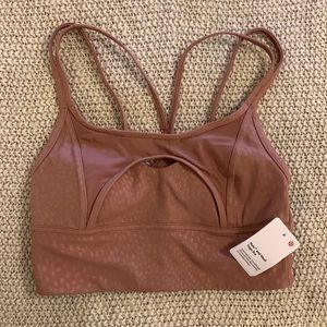 NWT Lululemon Nulu Mesh Yoga Bra | Jewel Emboss Spiced Chai/Spiced Chai | Size 4